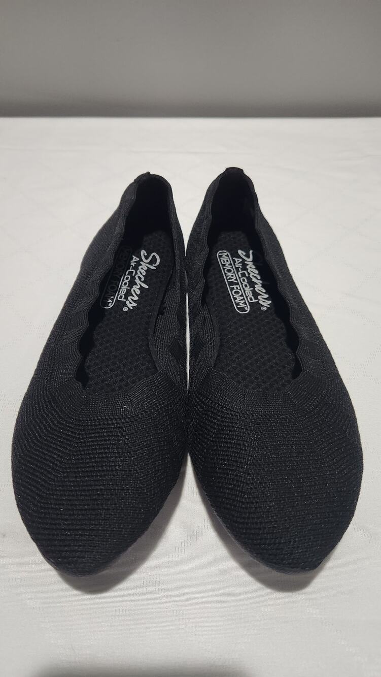 Skechers Women's Cleo 2.0 Knit Flats Air-Cooled Memory Foam Size 6.5